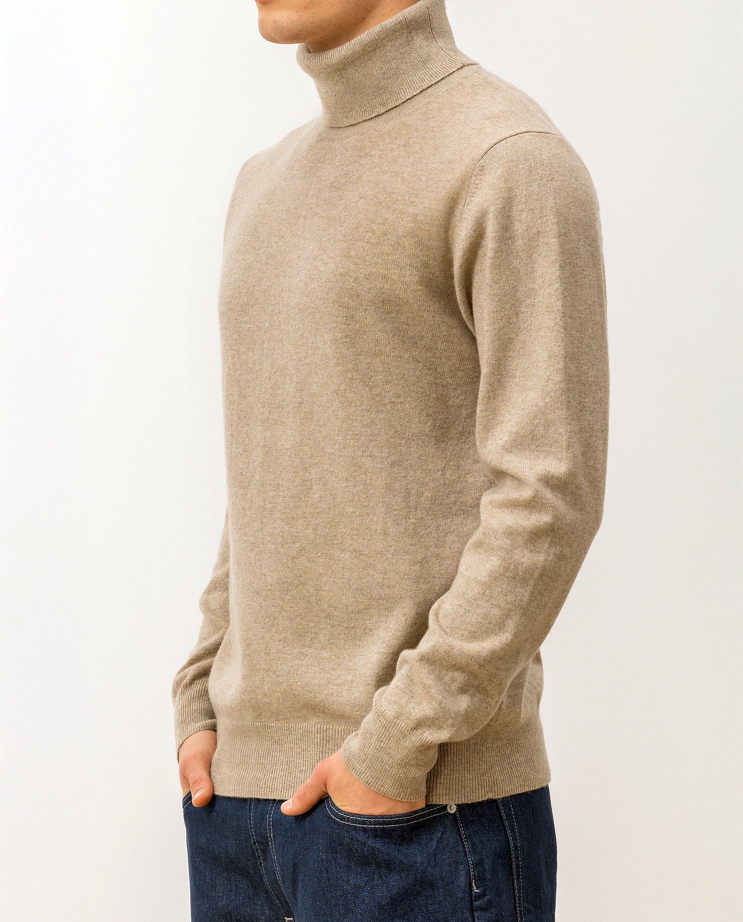 Rollkragen Pullover aus Cashmere in Beige - Image 3