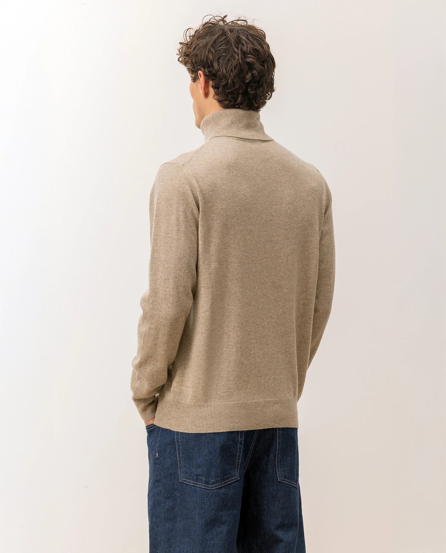 Rollkragen Pullover aus Cashmere in Beige - Image 4