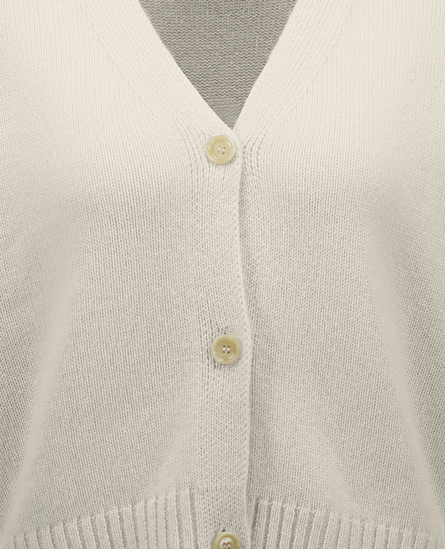 Cashmere Strickjacke in Creme - Image 4