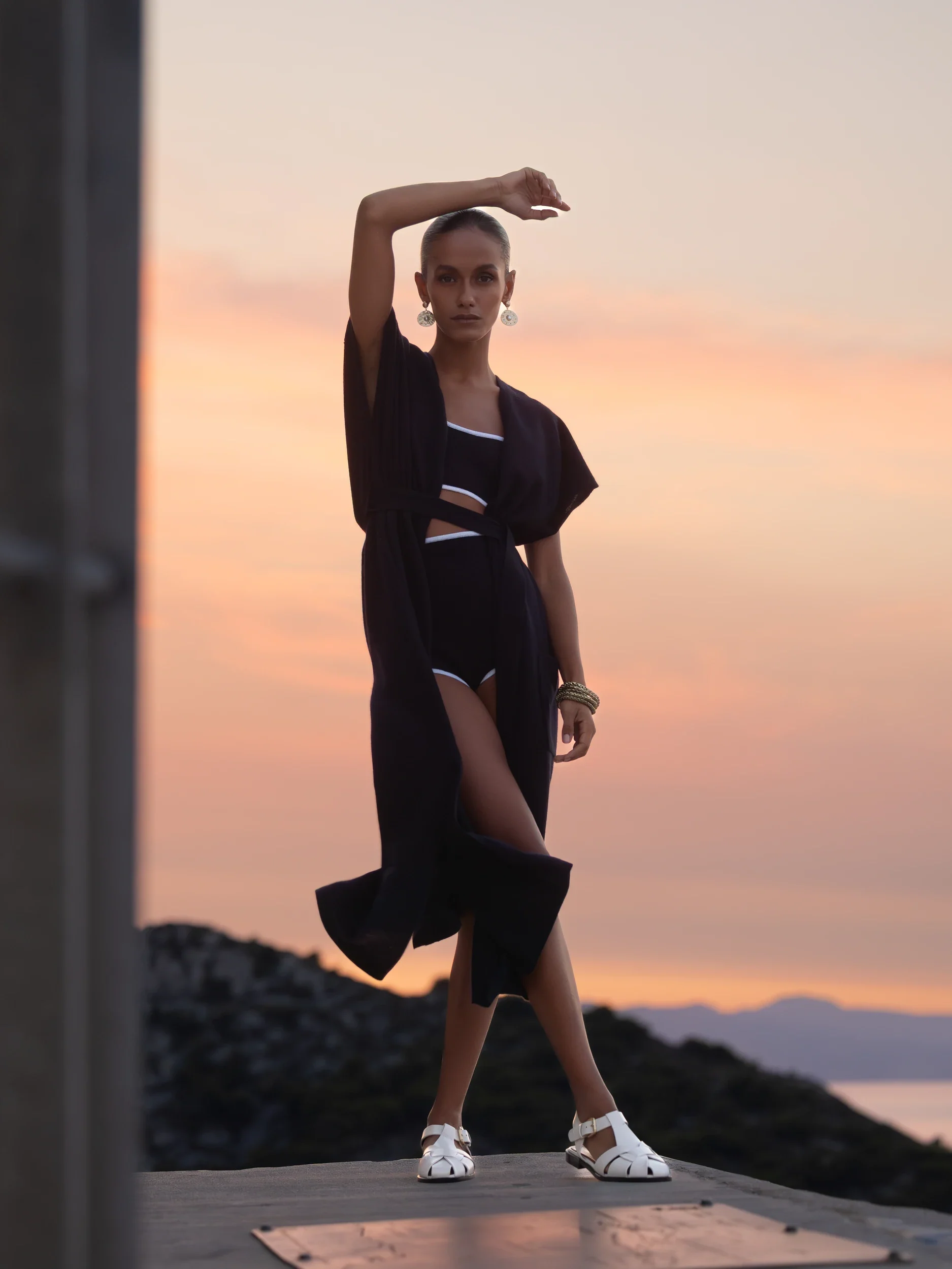 Cashmere kurze Hose in Navy - Image 5